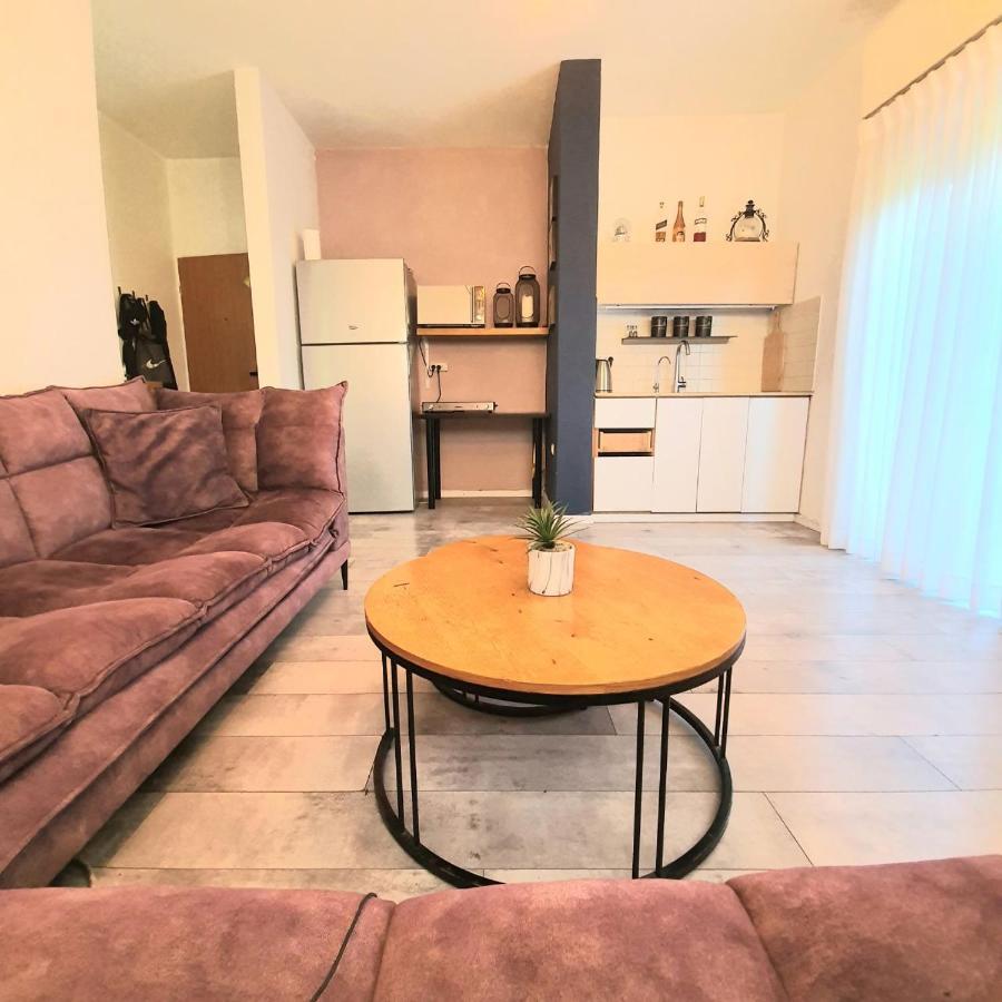 Premium 1Bd Apartment Near The Beach W/Balcony Tel Aviv Bagian luar foto